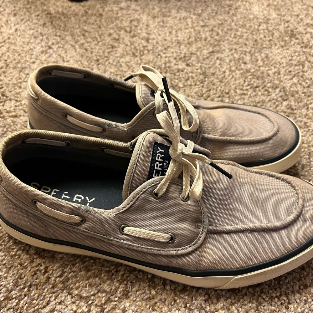 Sperry Men’s boat shoes size 10